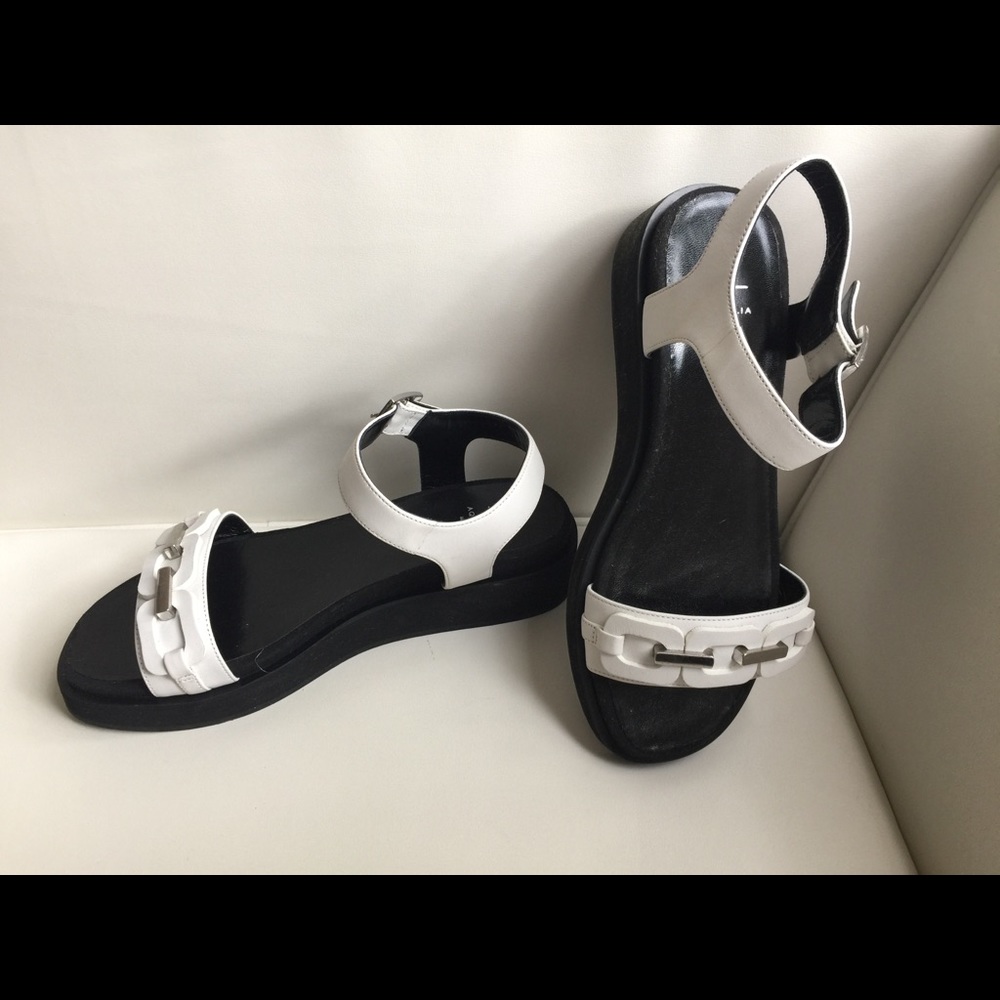 Aquatalia sandals
